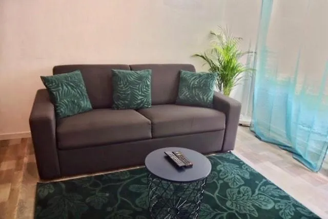 5 Minutes Saint Charles Apartamento Marselha 0*,